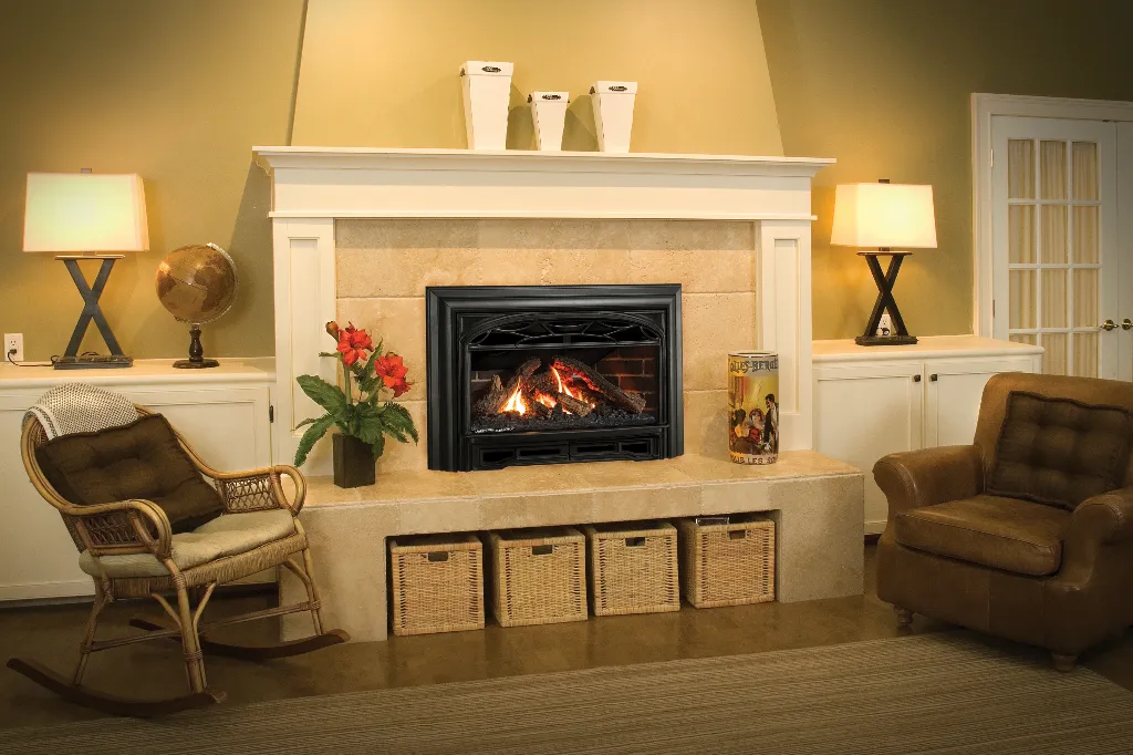 M-CLASS - T Logs, Red Brick Liner, Traditional Cast Iron Front and 3 Sided Trim Kit.webp
